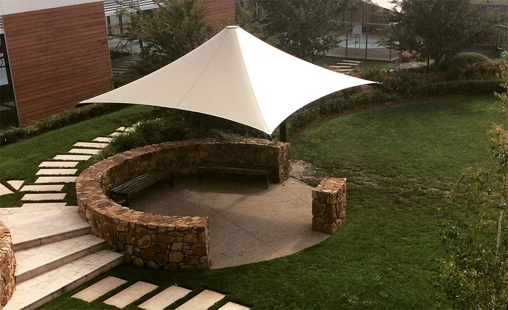 5m x 5m Cantilever Waterproof Umbrella Installation 6 5m x 5m Large Shade Umbrella - Commercial Umbrella - Step3