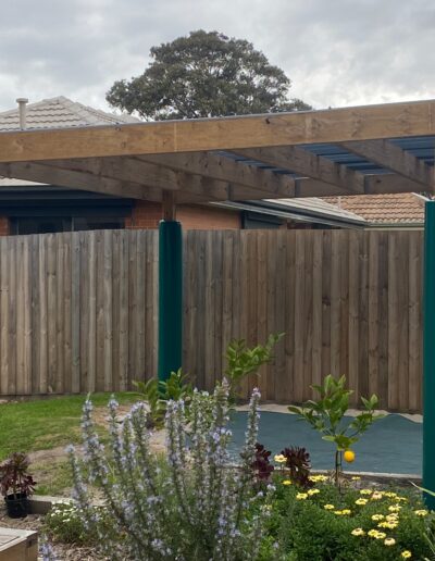 Green post pad - Chilcare centre Melbourne - Post padding - square post padding - post protection - safety pad solutions - Kelmatt